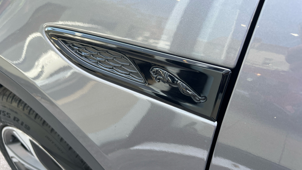 Jaguar E-Pace Jaguar Estate 1.5 P300e R-dynamic Hse Black Au Grey #40