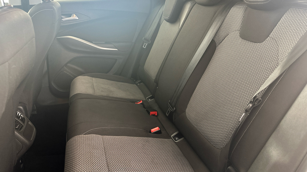 Vauxhall Grandland X Hatchback Black #24