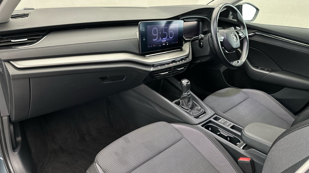 Skoda Octavia 1.5 Tsi Se Technology Silver #12