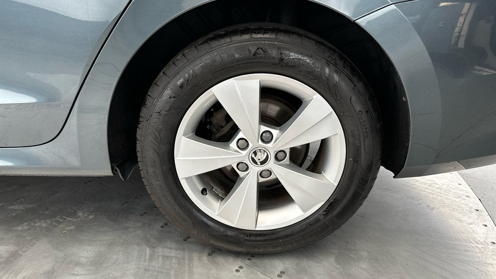 Skoda Octavia 1.5 Tsi Se Technology Silver #23