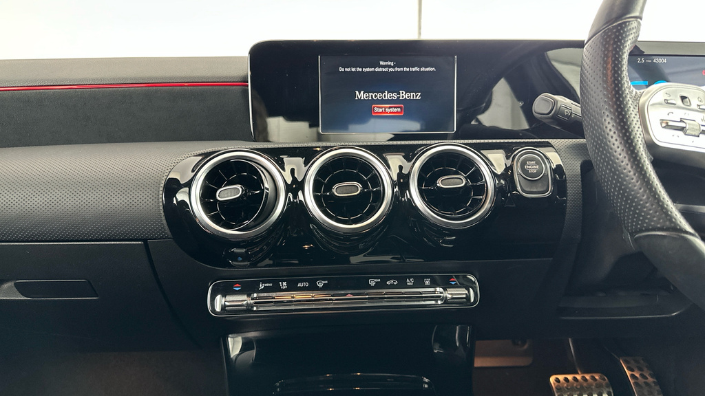 Mercedes-Benz A Class A250e Amg Line White #18