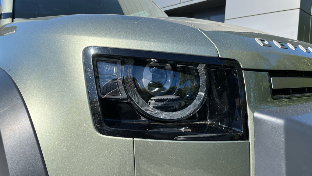 Land Rover Defender 3L X-dynamic Hse Grey #28