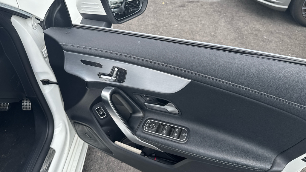 Mercedes-Benz CLA Class 2.1 Cla220d Black #22
