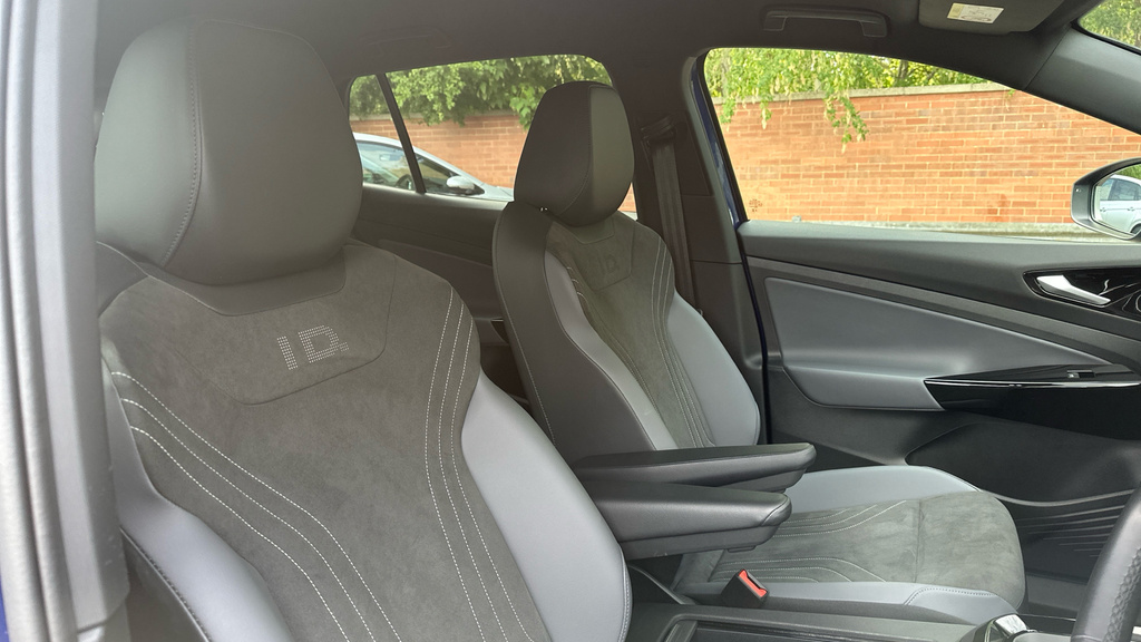 Volkswagen ID.4 Match Pro Black #40