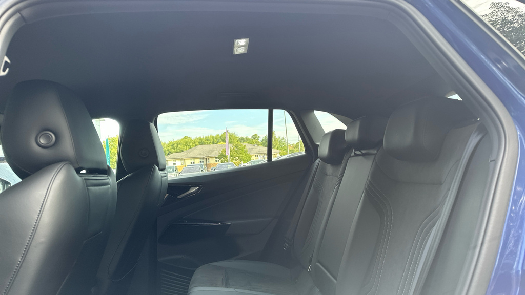 Volkswagen ID.4 Match Pro Black #30