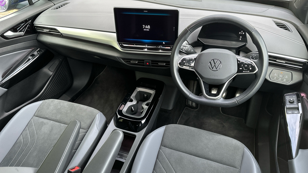 Volkswagen ID.4 Match Pro Black #9