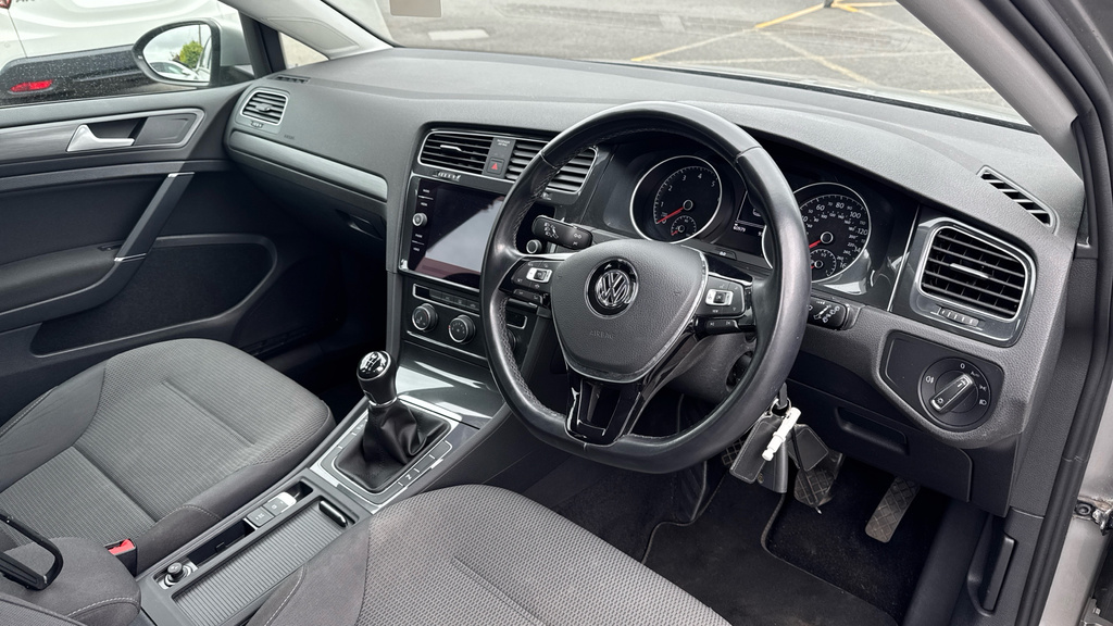 Volkswagen Golf 1.6 Tdi Match White #9