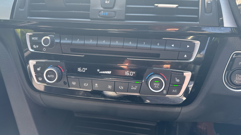 BMW 4 Series Gran Coupe Hatchback #38