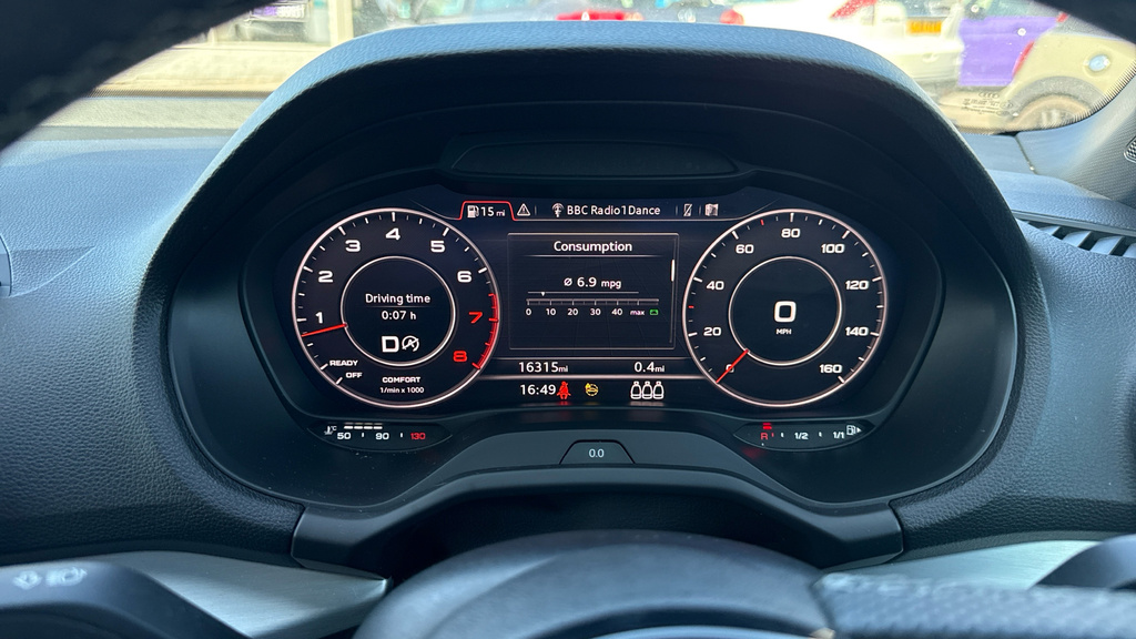 Audi Q2 30 Tfsi Sport Grey #28