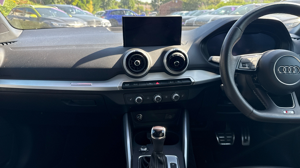 Audi Q2 30 Tfsi Sport Grey #12