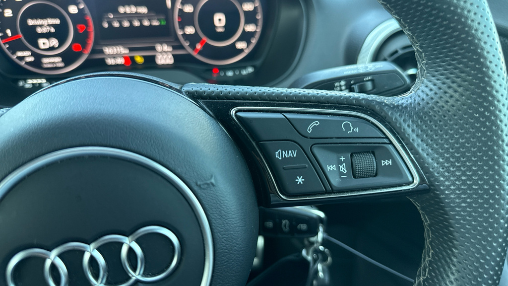 Audi Q2 30 Tfsi Sport Grey #30