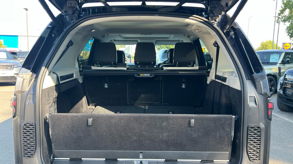 Land Rover Discovery D350 Dynamic Se Grey #14