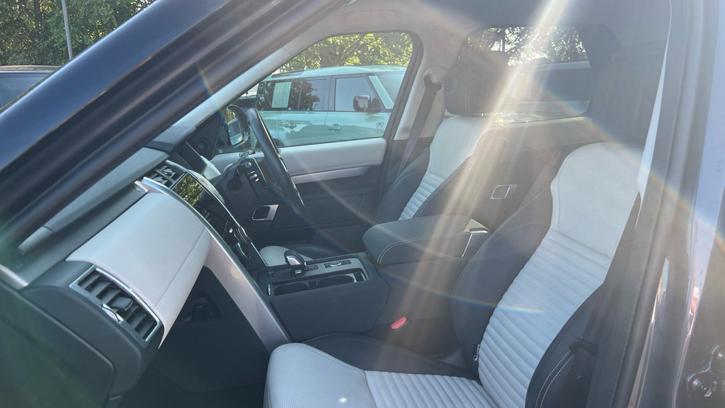 Land Rover Discovery D350 Dynamic Se Grey #21