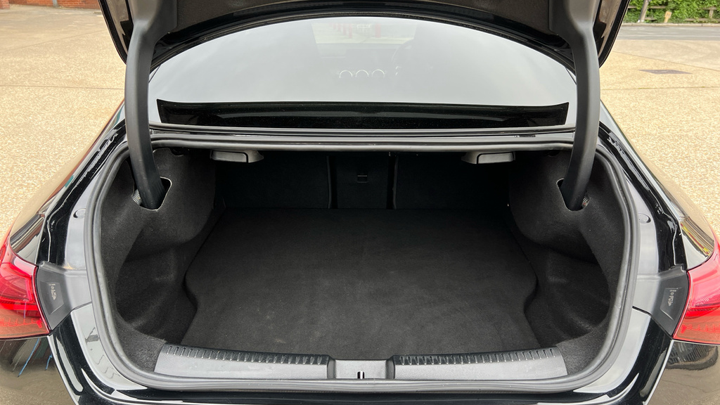 Mercedes-Benz CLA Class Saloon Black #31