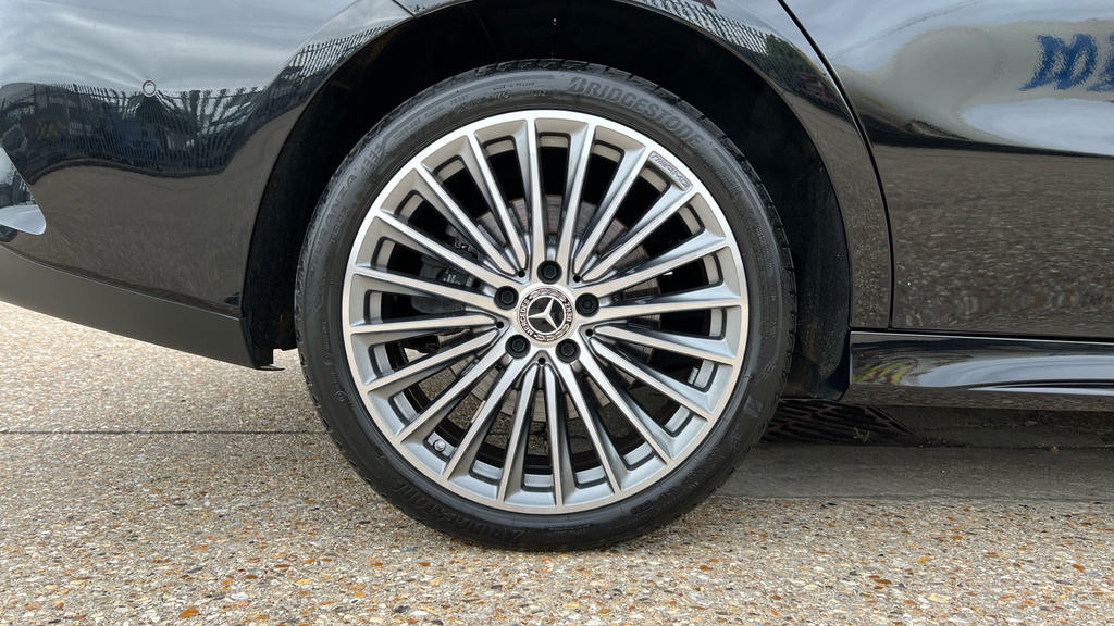 Mercedes-Benz CLA Class Saloon Black #36