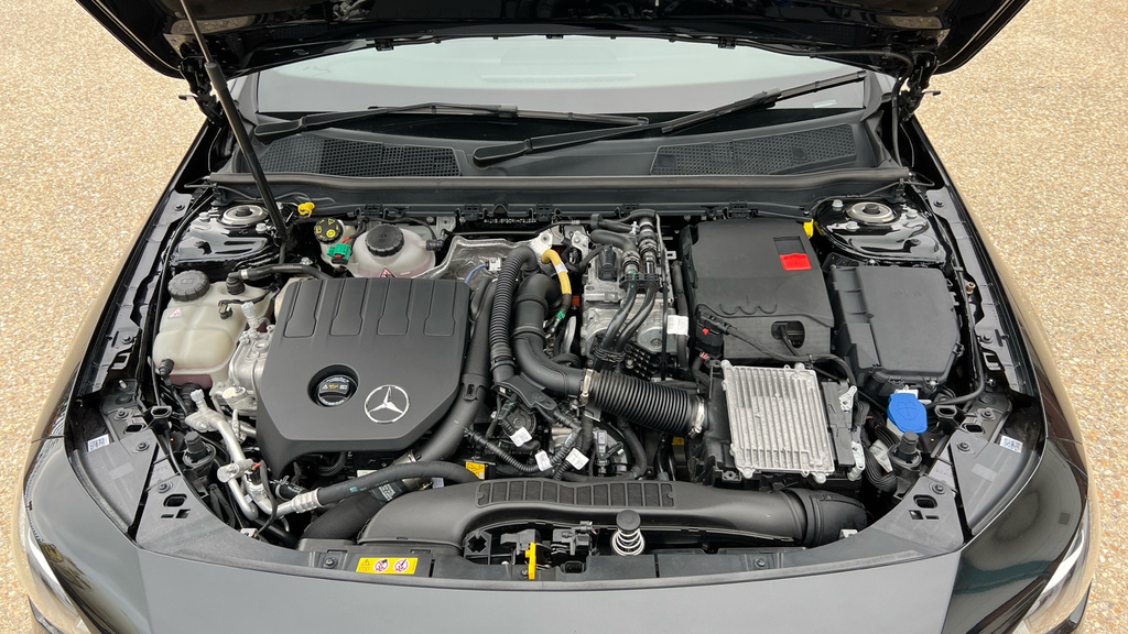 Mercedes-Benz CLA Class Saloon Black #33
