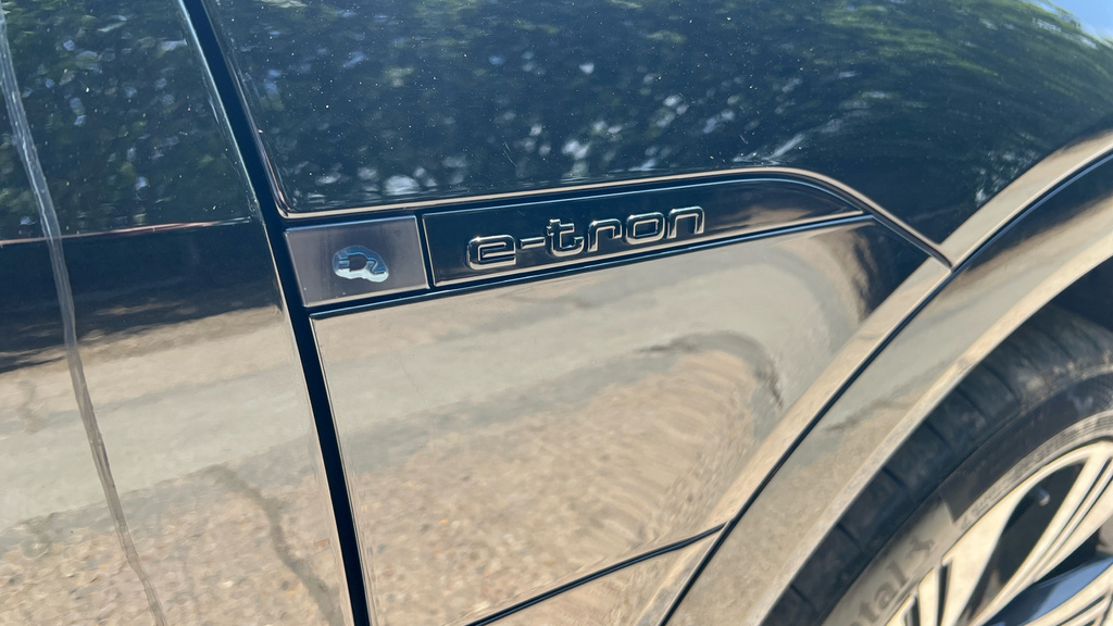 Audi Q8 e tron S Line 55 E-tron Quattro 300,00 Kw Blue #44