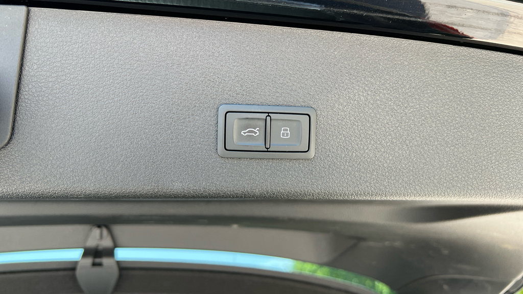 Audi Q8 e tron S Line 55 E-tron Quattro 300,00 Kw Blue #40