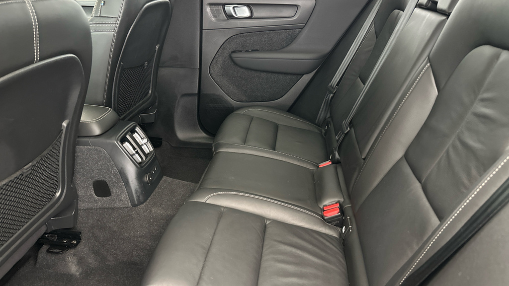 Volvo XC40 Inscription Pro, T3 Blue #24