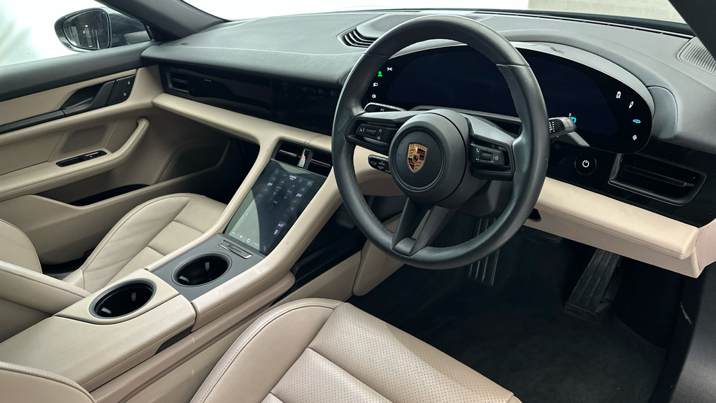 Porsche Taycan Saloon Blue #13
