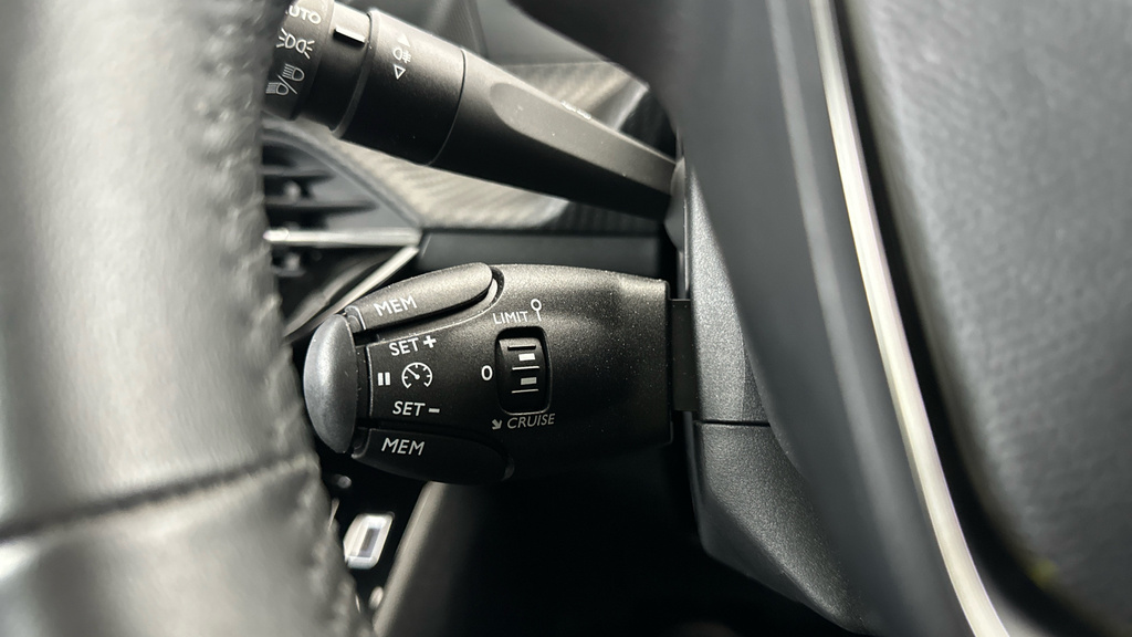 Peugeot 208 1.2 Puretech Active Grey #12