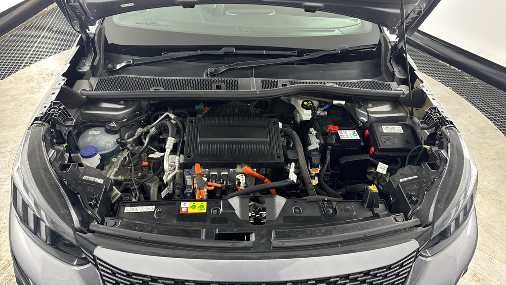Peugeot e-2008 50Kwh Active Premium Orange #15