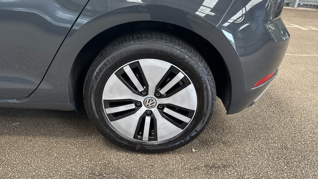 Volkswagen e-Golf 99Kw E-golf 35Kwh Black #18