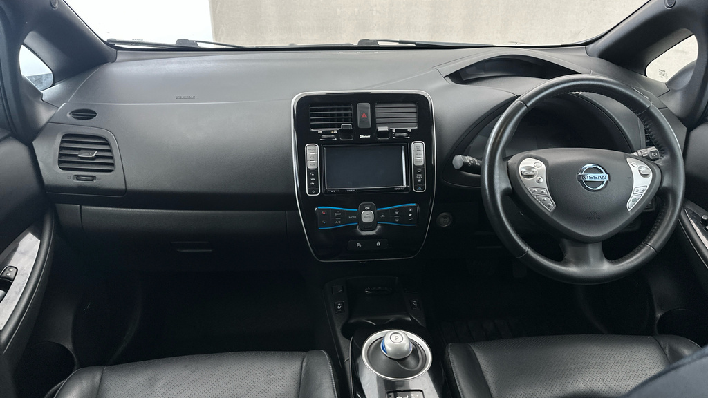 Nissan Leaf Hatchback 30Kwh Tekna 201616 Grey #12