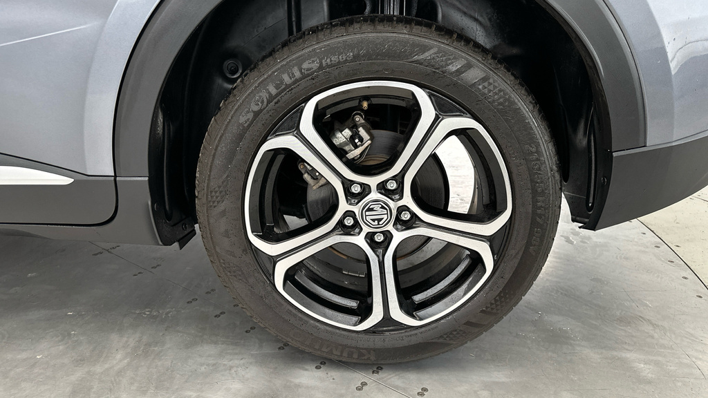 MG ZS 1.5 Hybrid Trophy Grey #24