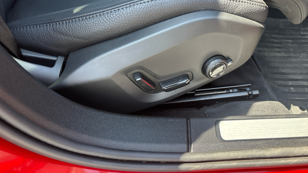 Volvo V60 2.0 B4p Plus Dark 7 Speed Silver #35