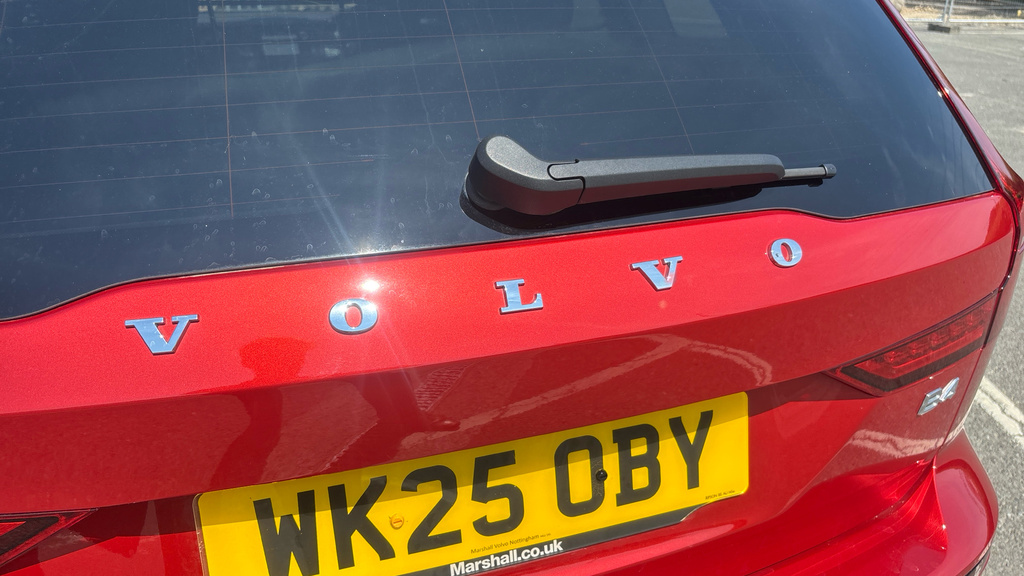 Volvo V60 2.0 B4p Plus Dark 7 Speed Silver #45