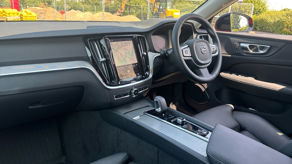 Volvo V60 2.0 B4p Plus Dark 7 Speed Silver #10