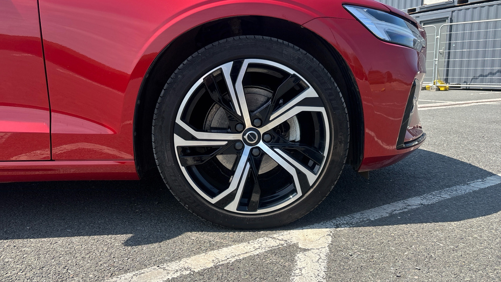 Volvo V60 2.0 B4p Plus Dark 7 Speed Silver #17