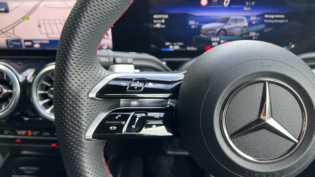 Mercedes-Benz EQB Amg Line Premium Plus Grey #35