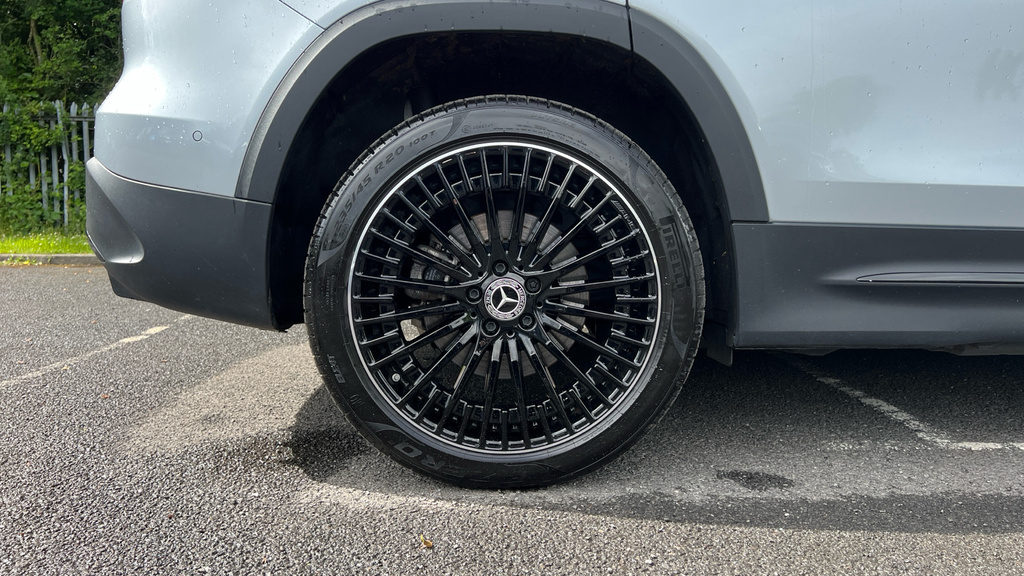 Mercedes-Benz EQB Amg Line Premium Plus Grey #24