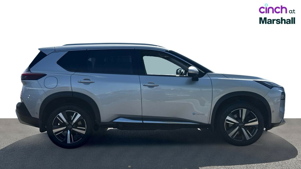Nissan X-Trail Tekna White #2