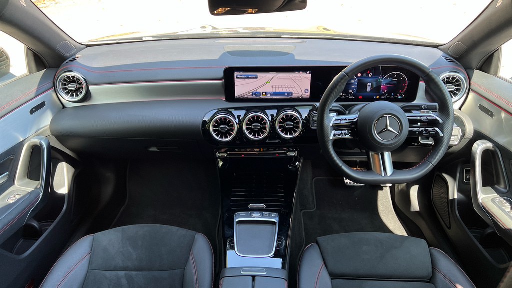 Mercedes-Benz CLA Class Cla 200 Amg Line Executive Tip Black #12