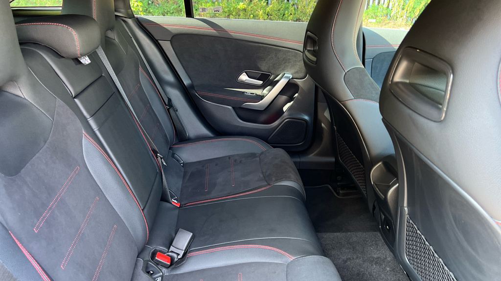Mercedes-Benz CLA Class Cla 200 Amg Line Executive Tip Black #19