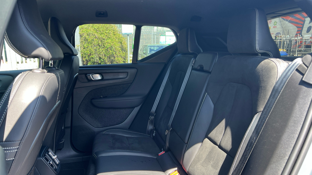 Volvo XC40 T3 R-design Silver #20