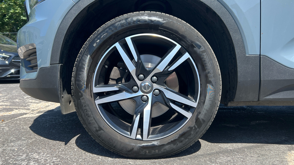 Volvo XC40 T3 R-design Silver #23
