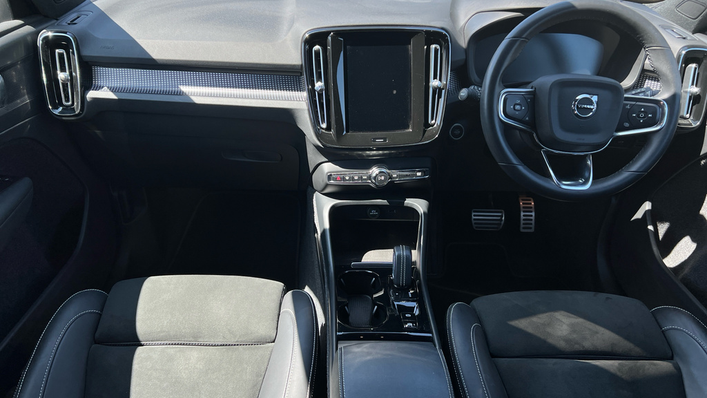 Volvo XC40 T3 R-design Silver #15