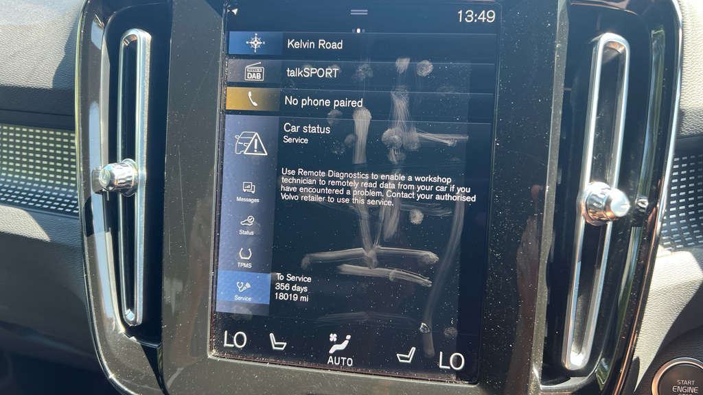 Volvo XC40 T3 R-design Silver #28