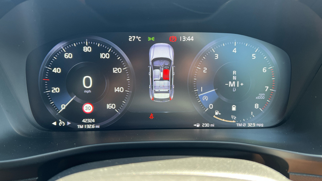 Volvo XC40 T3 R-design Silver #19