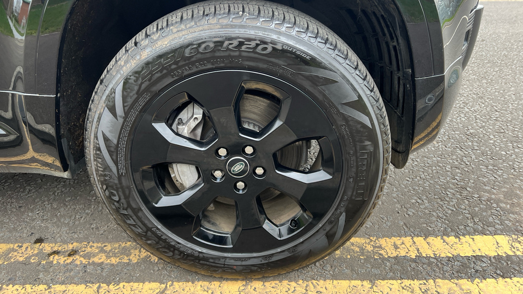 Land Rover Defender 3L X-dynamic Hse Black #17