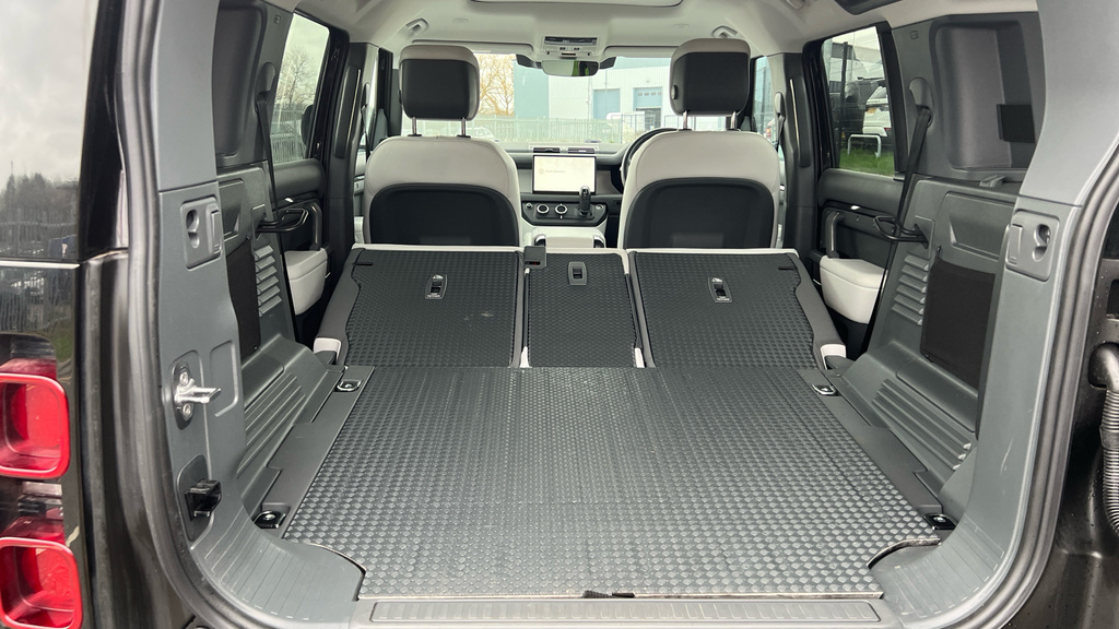 Land Rover Defender 3L X-dynamic Hse Black #15