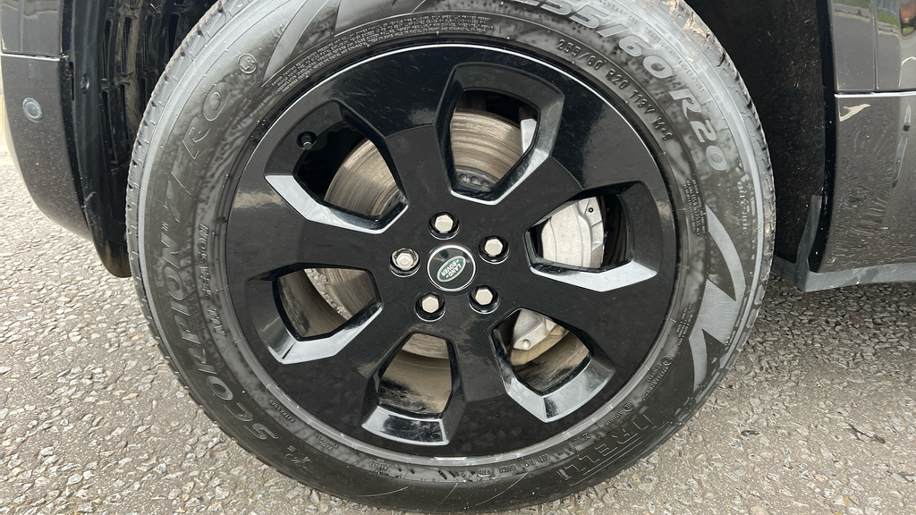 Land Rover Defender 3L X-dynamic Hse Black #19