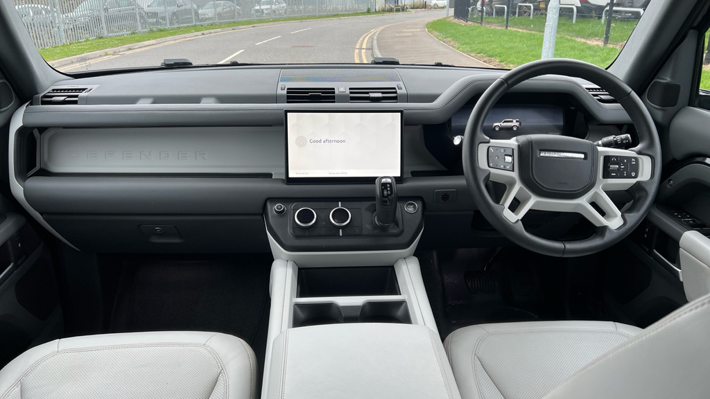 Land Rover Defender 3L X-dynamic Hse Black #11