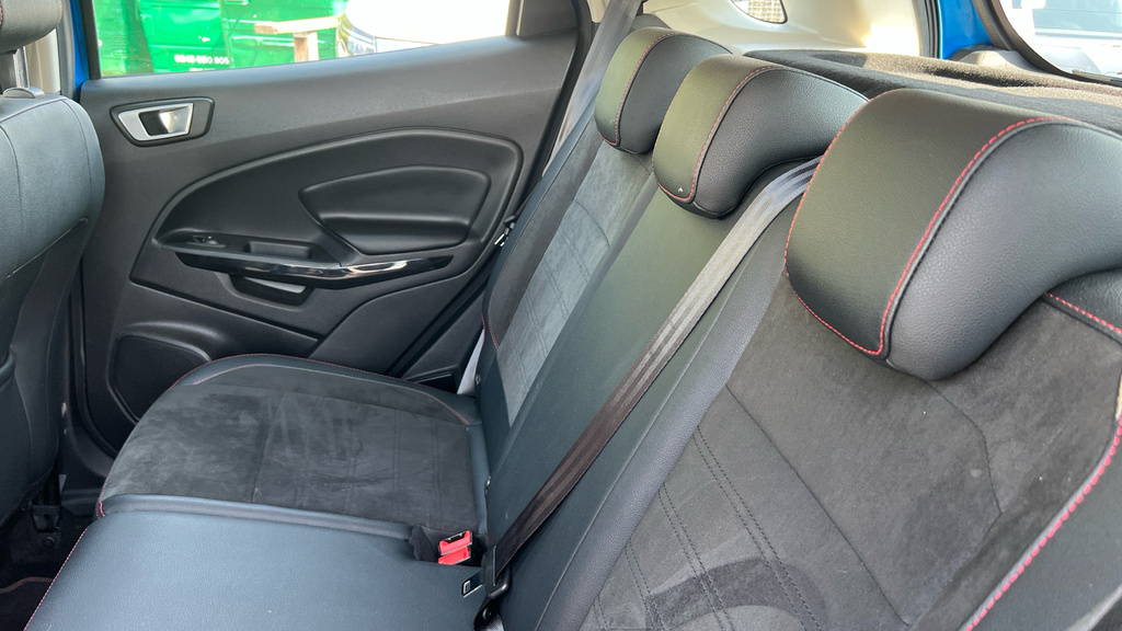 Ford Ecosport Titanium White #17