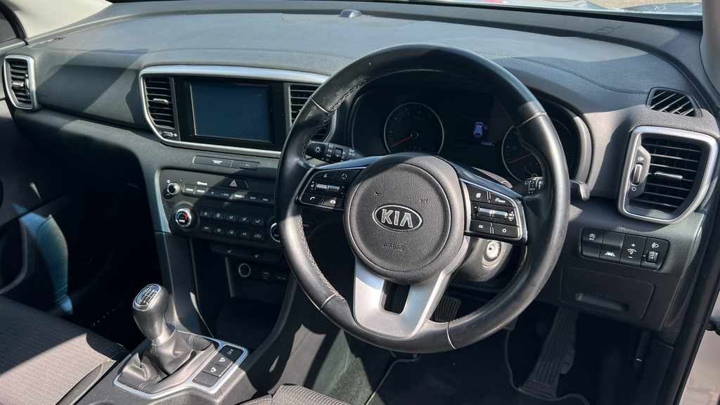 Kia Sportage 2 White #9