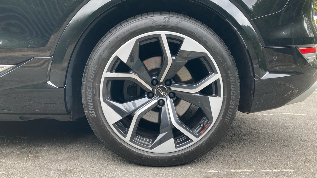 Audi E-Tron S Audi E-tron S Line 55 Quattro 300,00 Kw Black #19
